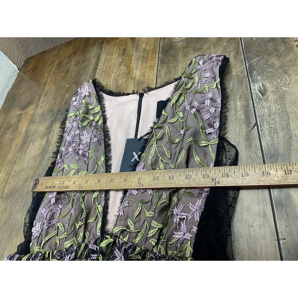 Revolve NBD Mini-A-Line Dress Floral Embroidered Deep V-neck Cocktail Size 12 - Picture 6 of 12